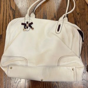 Authentic Gucci ivory shoulder bag